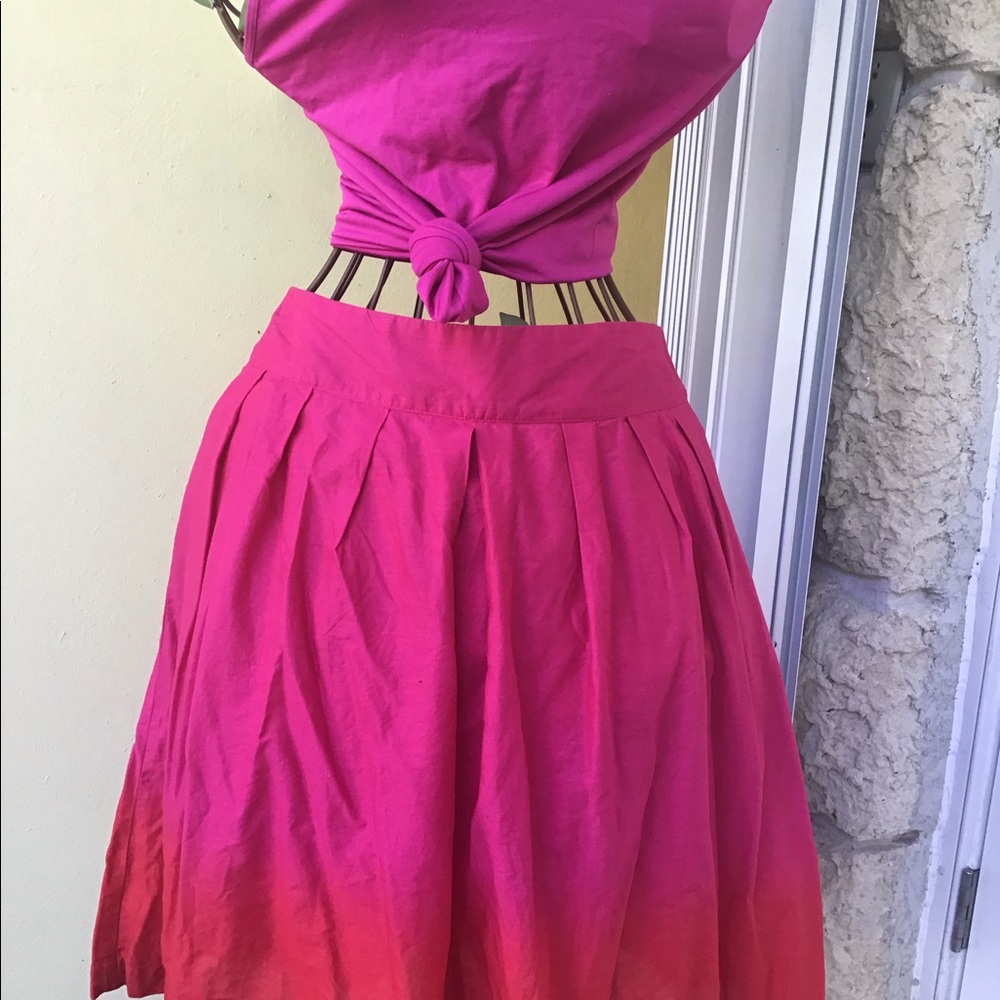 H&M pink and red ombré a-line skirt. - Picture 2 of 5